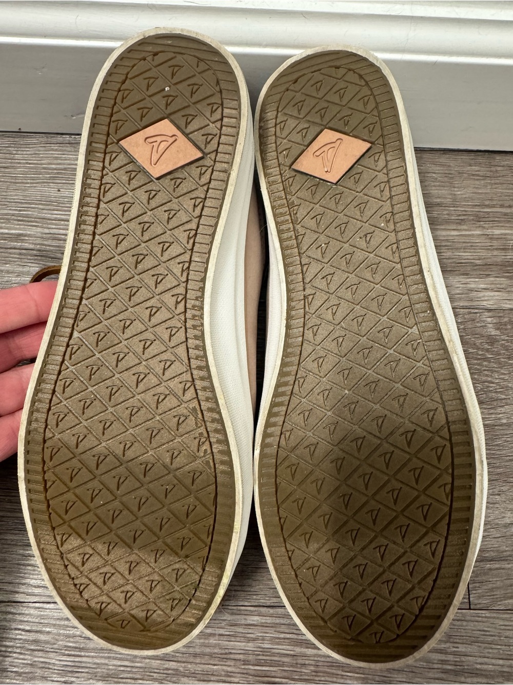 Sperry Women's Pink Canvas Sneakers with Tan Laces - Picture 5 of 7